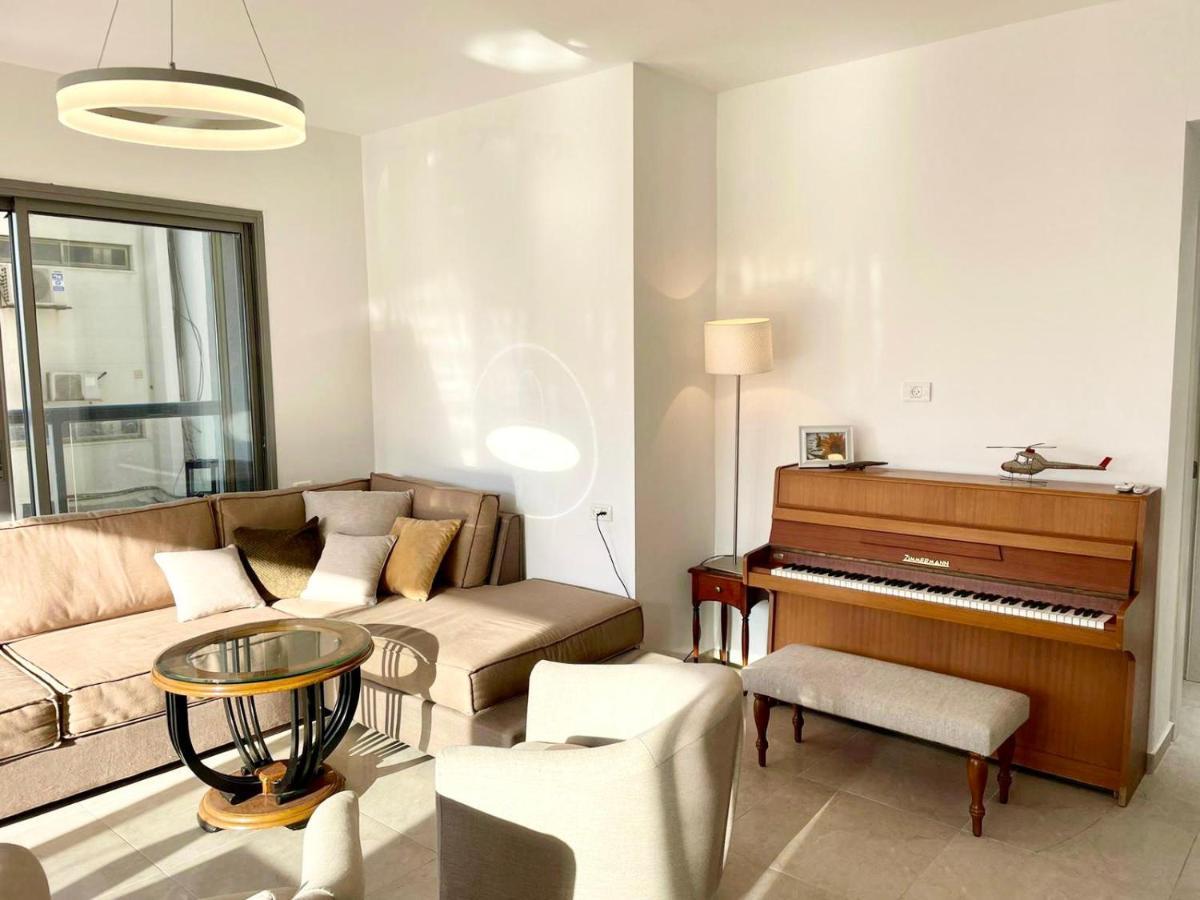 Beach Place Apartments Хайфа Екстериор снимка