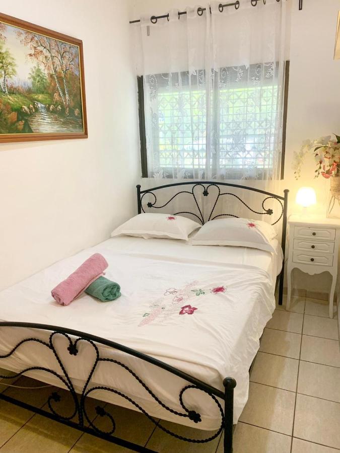 Beach Place Apartments Хайфа Екстериор снимка
