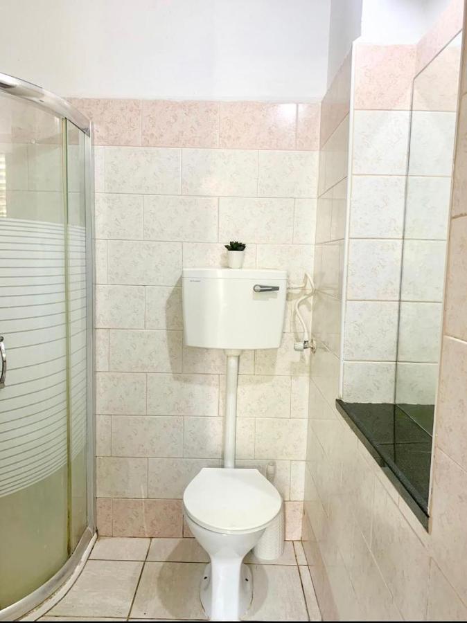 Beach Place Apartments Хайфа Екстериор снимка
