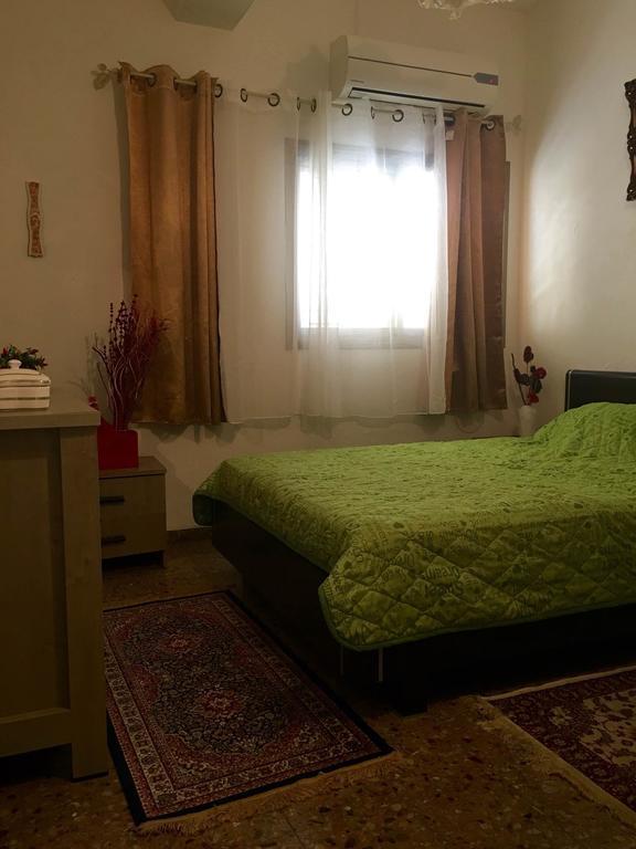 Beach Place Apartments Хайфа Екстериор снимка