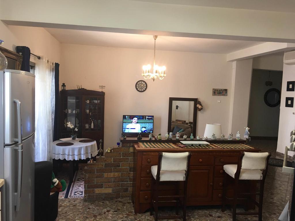 Beach Place Apartments Хайфа Екстериор снимка